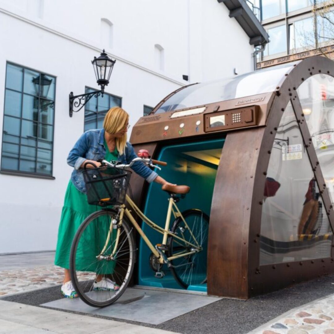 The first automatic underground bicycle parking in Poland has been launched